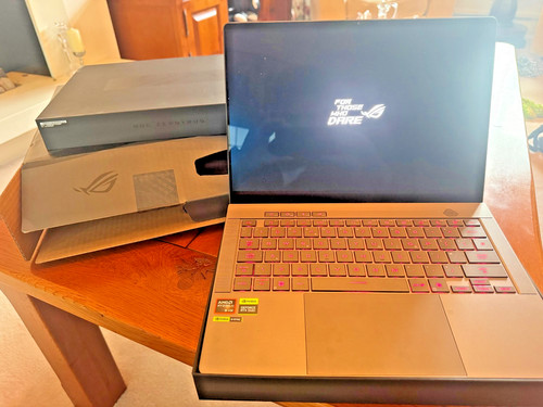 Asus rog zephyrus - zephyrus, 2025