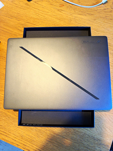 Asus rog zephyrus g14 - zephyrus,
